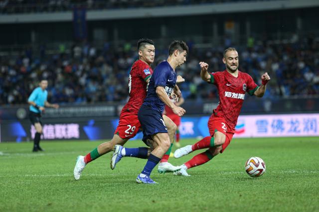 天天盈球官网-【中超】洛卡里亚屡失良机科维奇破门 沧州0比1河南